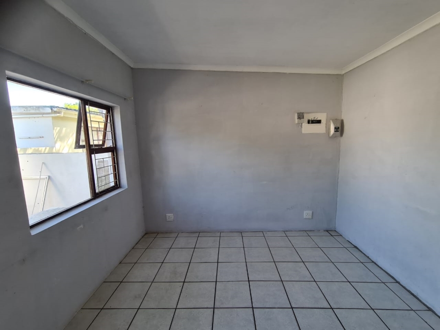 10 Bedroom Property for Sale in West Bank Eastern Cape